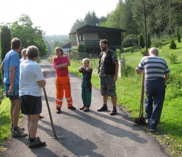 Oprava silnice v Brodku