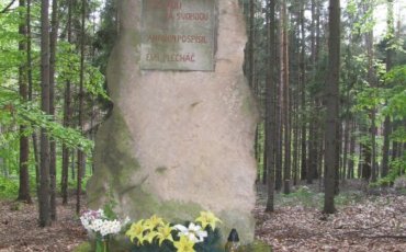 Vzpomínka u pomníku padlých